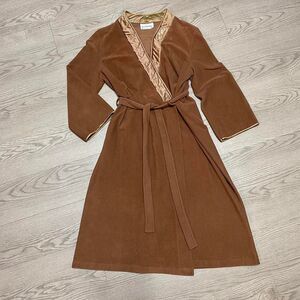 Vintage JCPenney Women's Brown and Tan Robe Small